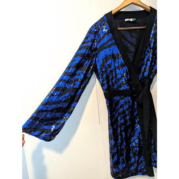 RIXO London Maria Tiger Sequin Chiffon Wrap Dress Size M - Picture 5 of 10